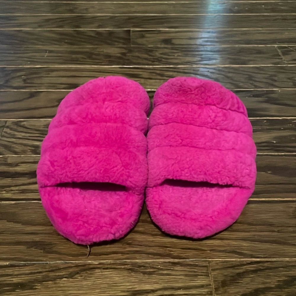Pink Ugg Fluff Yeah Slippers